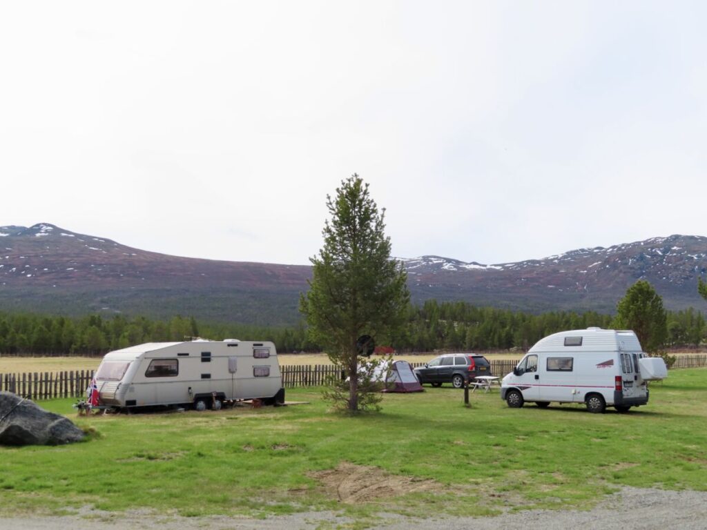 Camping caravan mobile home Saga Fjelltun Sjodalen Hyttetun Jotunheimen Besseggen villmarkscamping telt